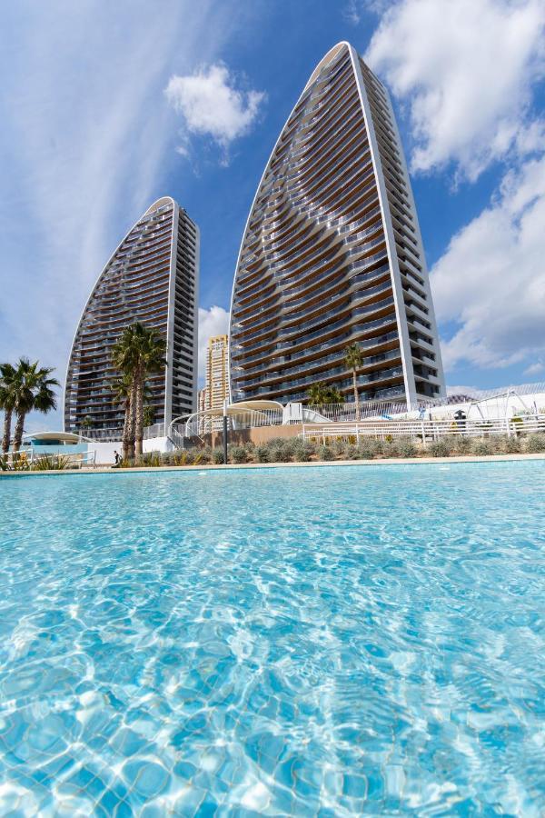 Appartamento Sunset Waves Benidorm Julieta Vistas Al Mar Premium 200 Mt2 Con Jacuzzi En Terraza Esterno foto