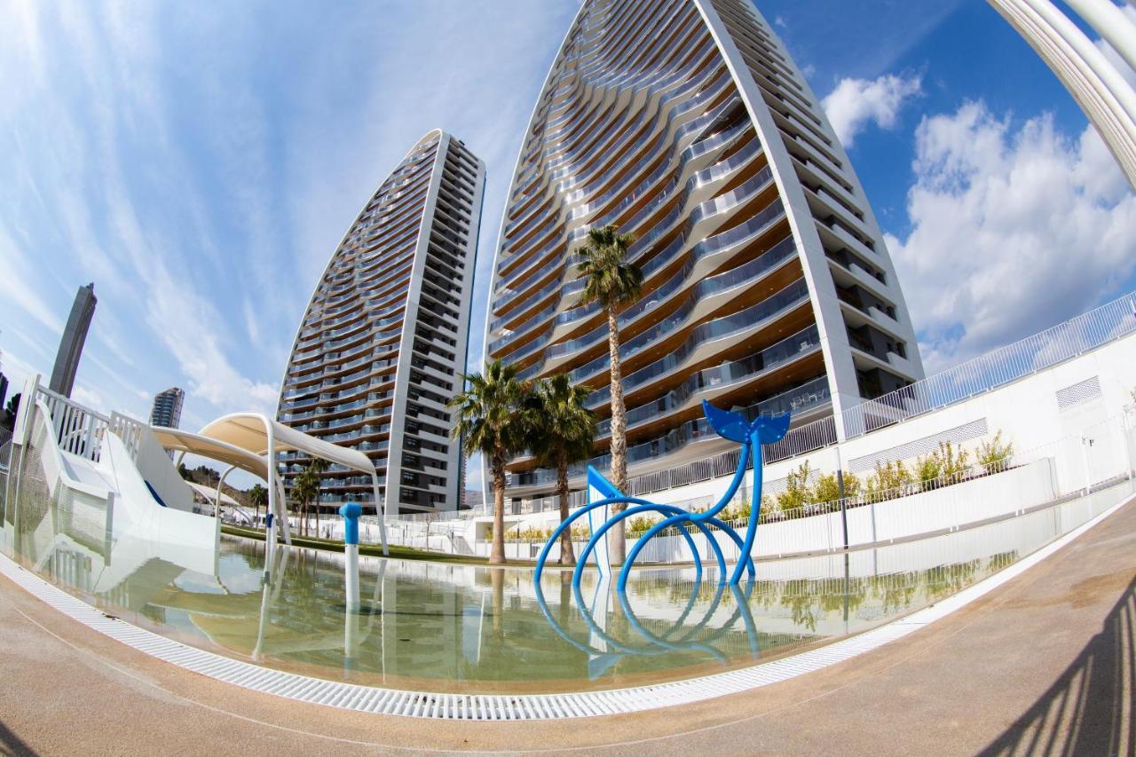 Appartamento Sunset Waves Benidorm Julieta Vistas Al Mar Premium 200 Mt2 Con Jacuzzi En Terraza Esterno foto