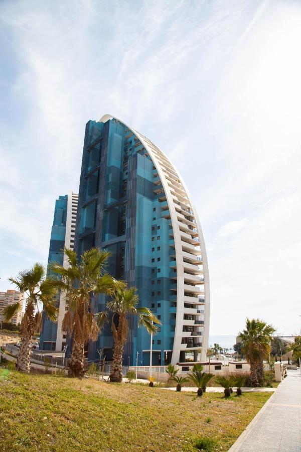 Appartamento Sunset Waves Benidorm Julieta Vistas Al Mar Premium 200 Mt2 Con Jacuzzi En Terraza Esterno foto